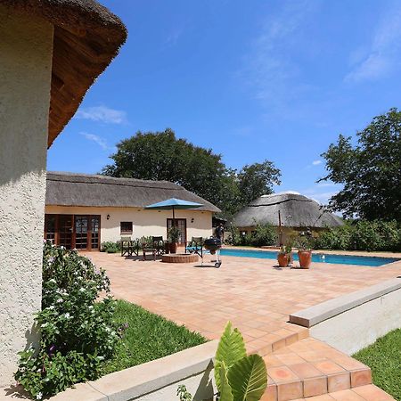 Mandebele Lodge Водопад Виктория Экстерьер фото
